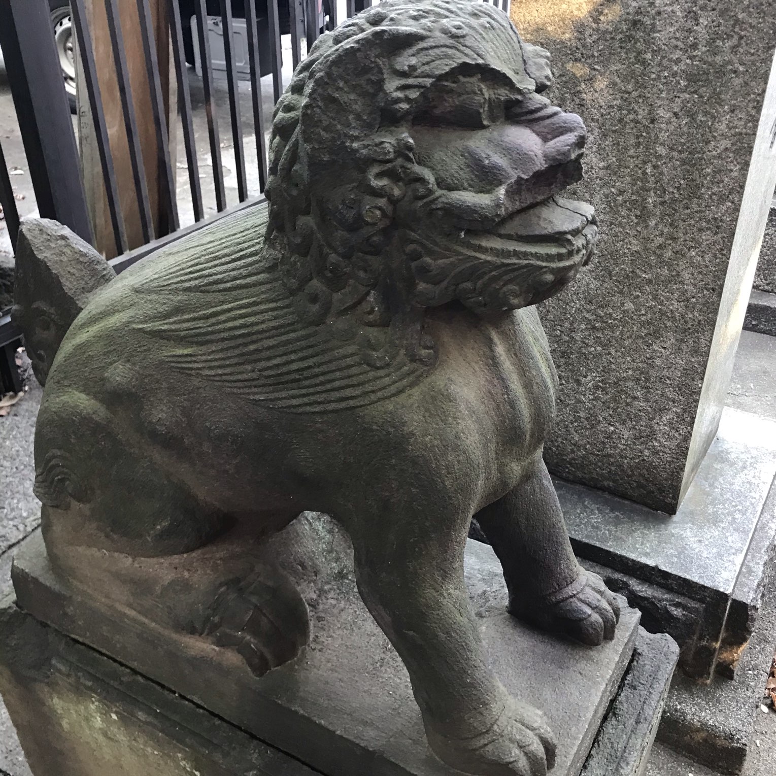 花園稲荷神社 東京都台東区上野公園４ ５９上野公園にある参道 Trip Com アジアの旅のブログ