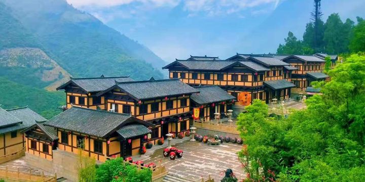 Zhaojun Village