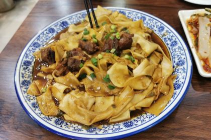壹阁胡羊焖饼