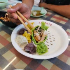 MINGUOHAIXIANJIAOZILOU User Photo