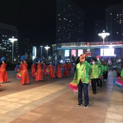 华莱士·全鸡汉堡(烟台家家悦店) User Photo