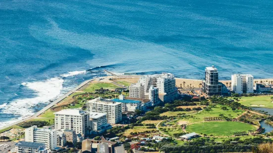 Bloubergstrand Beach