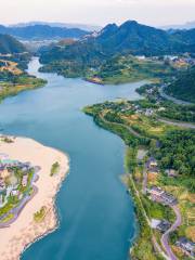 Golden Beach, Banliao Lake