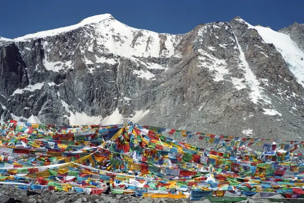 tiket pesawat Lhasa ke Burang County