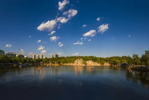 Отели с услугой парковкой в г. Цзиньчен