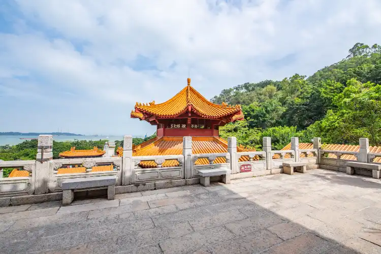 Hotels near Tianhougong Square