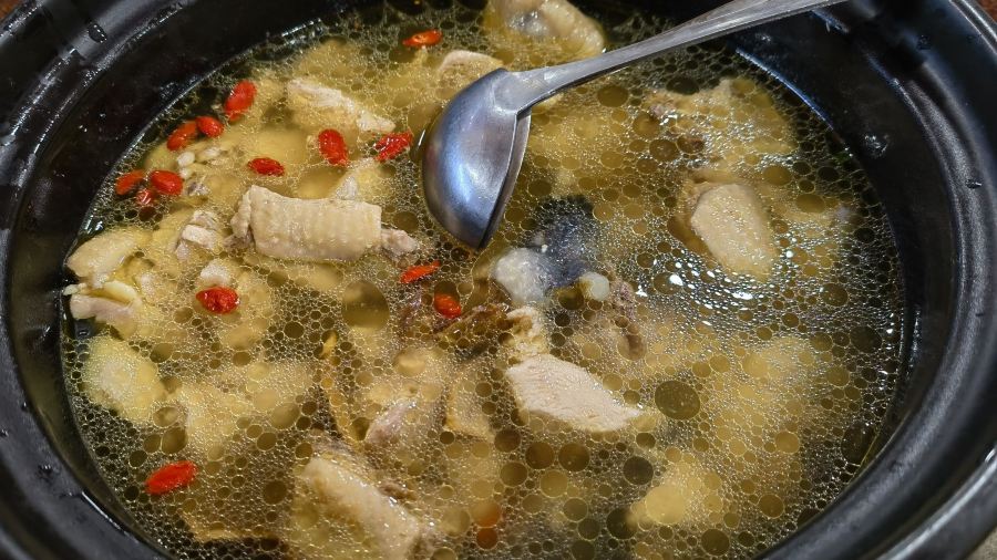 梅里特色火锅店