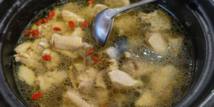 梅裡特色火鍋店