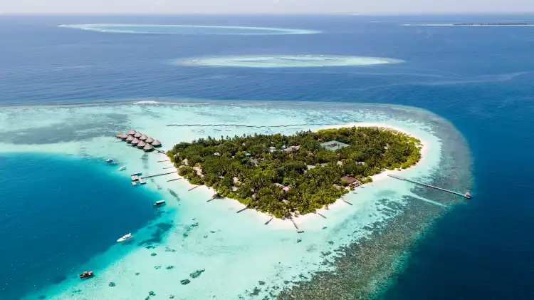 Hotels in Kanuhuraa