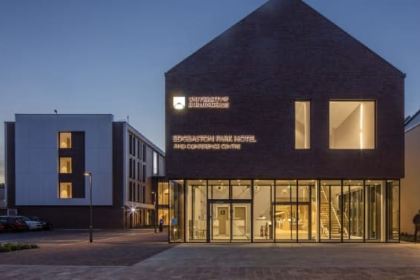 1900 Restaurant and Bar