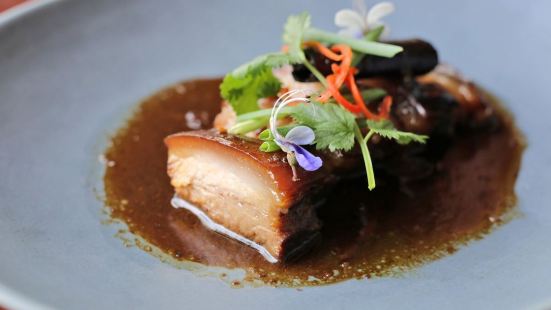 SILK Restaurant & Bar