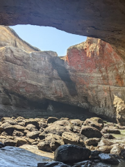 Devils Punchbowl Arch