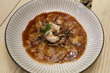 LA TASQUERÍA AND JAVI ESTÉVEZ