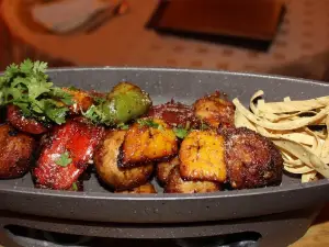 Paatra - Best 5 Star Buffet Dinner in Delhi