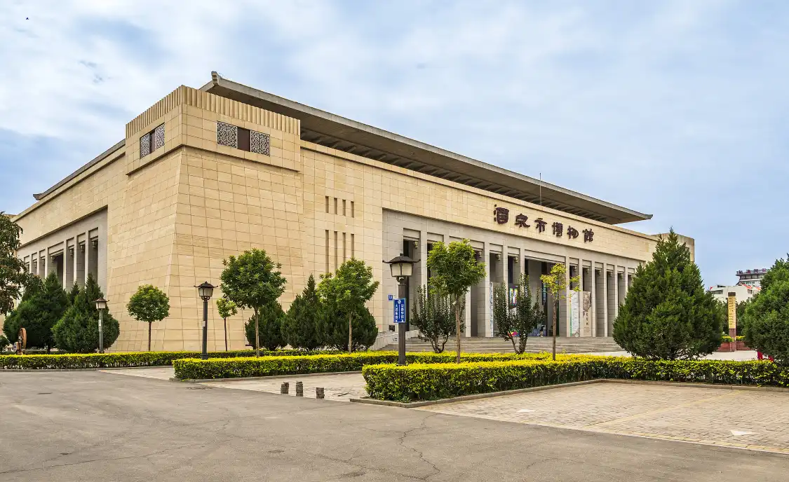 Hotels near Jiuquan Museum