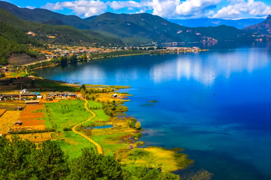 Lugu Lake Viewing Platform