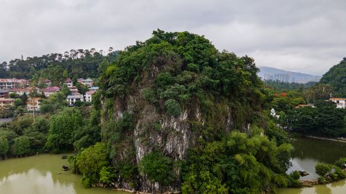 Xianzhang Rock