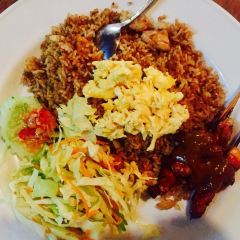 Made's Warung(Seminyak) User Photo