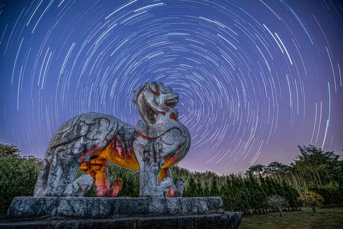 鄰近陳倩永寧陵石刻的酒店