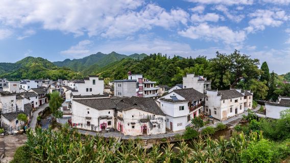 Qinchuan Ancient Village