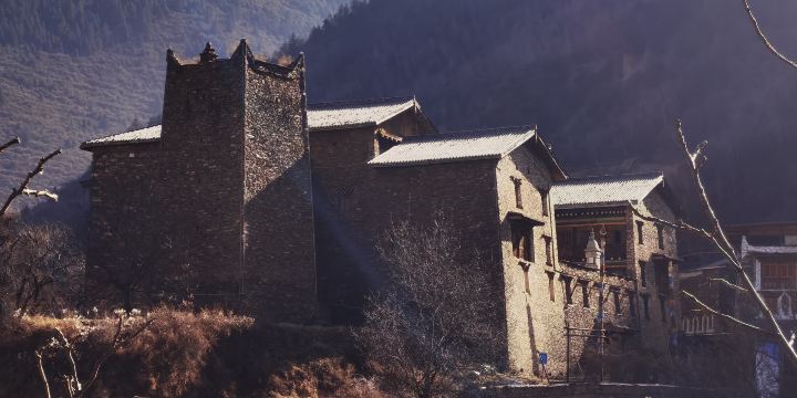 Jiarong Tibetan Cultural Tourist Area, Zhuokeji Town