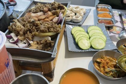 八月炭火烤肉(老城店)