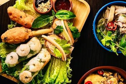 V CORNER Vietnamese Bistro & Bar