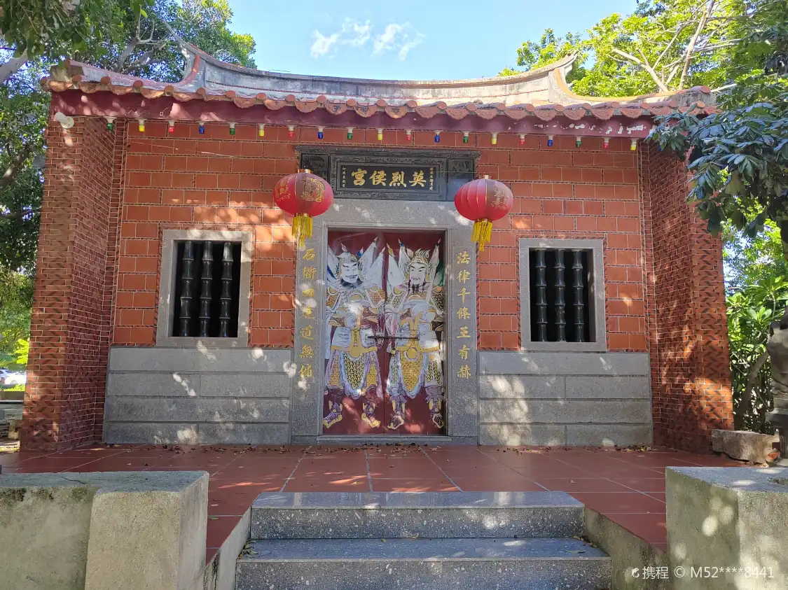 Hotels near Hero Palace