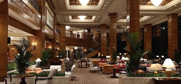 Lobby Lounge at Shangri-La Hotel, Surabaya