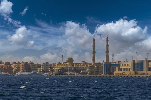 Flüge von Sansibar nach Hurghada