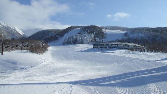 Hanagasa Plateau Ski Resort