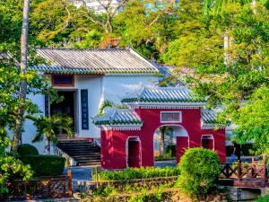 Five Figures' Temple