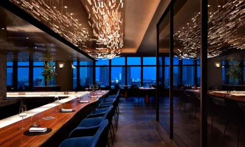 AKUNA Restaurant