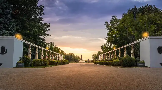 Hotels near "King Michael I" Park