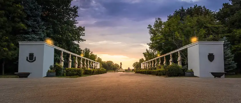 Hotels near "King Michael I" Park