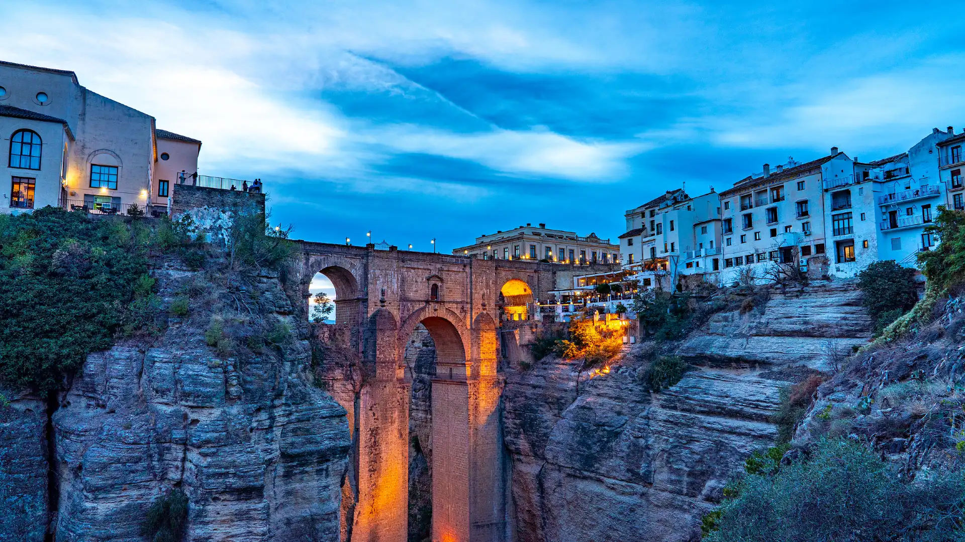 Hotels near El Tajo de Ronda