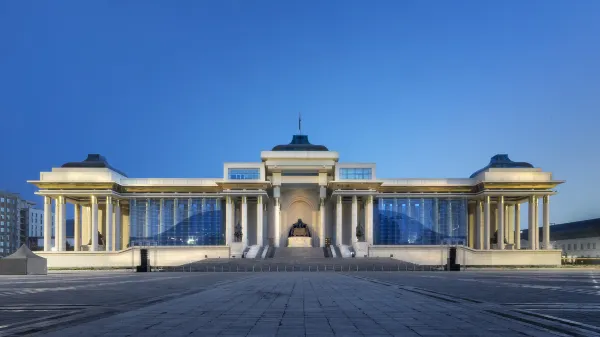 Hotels near Sukhbaatar monument