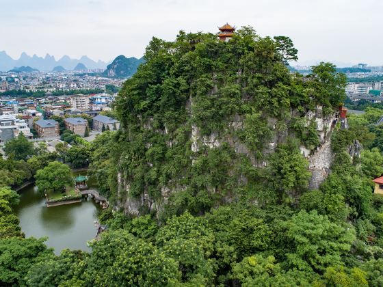 獨秀峯王城景區