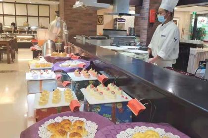 天界神川大酒店餐厅