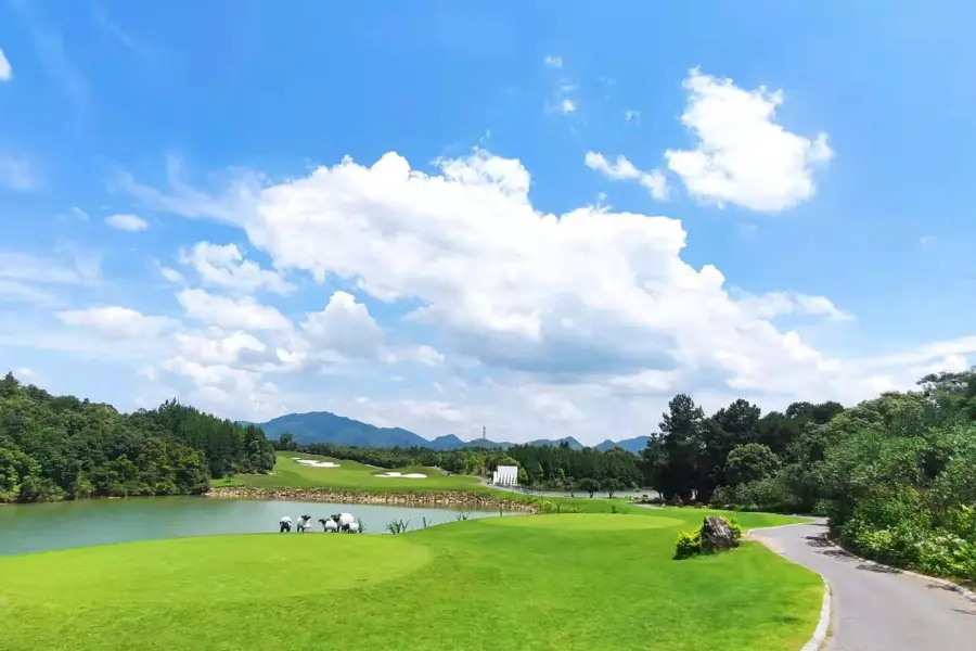 山城水都陽光湖農旅公園