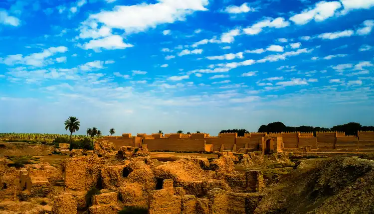 Hotels near Babylon