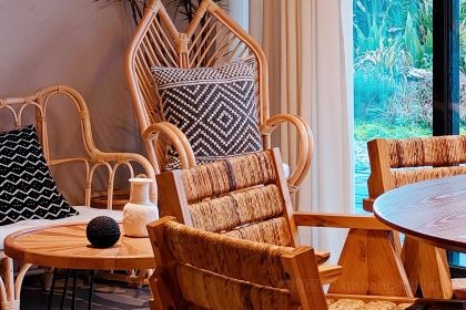 邛崃泉水湖梦马岛森系木屋·雨蕉阁