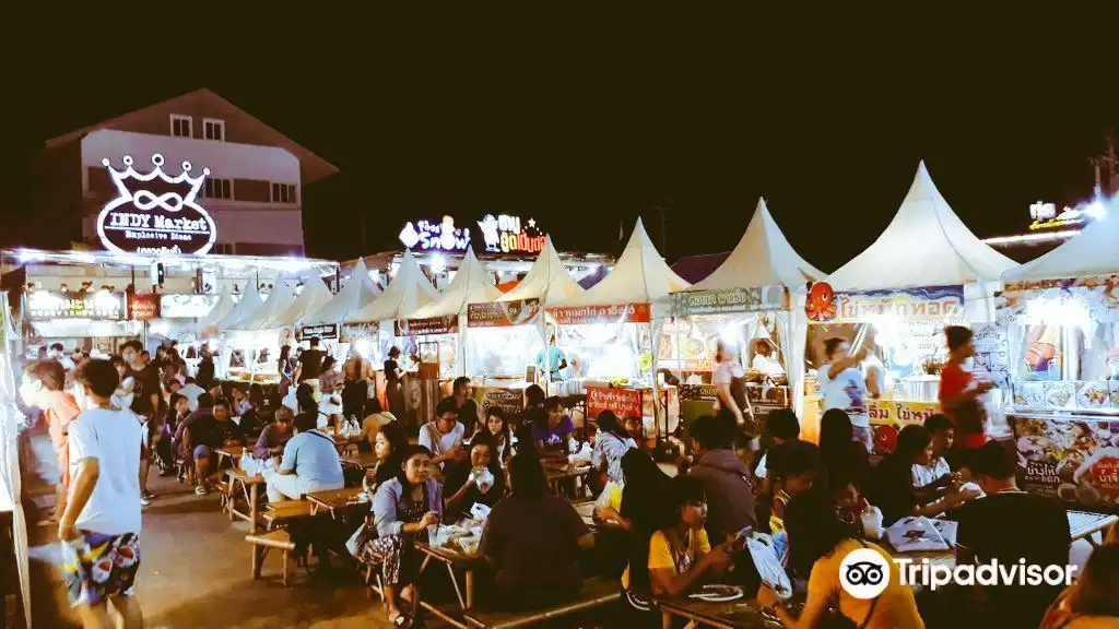 Hotels near Indy Market Dao Khanong