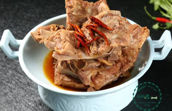 叢林狼醬骨頭（達來呼布路店）