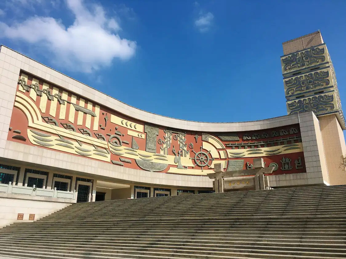 Hotels near Jinjiang Museum