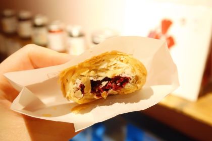 Pangding In Dali · Rose Cottage