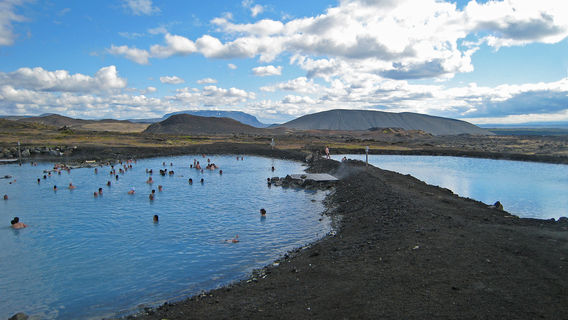 Бани на озере Миватн