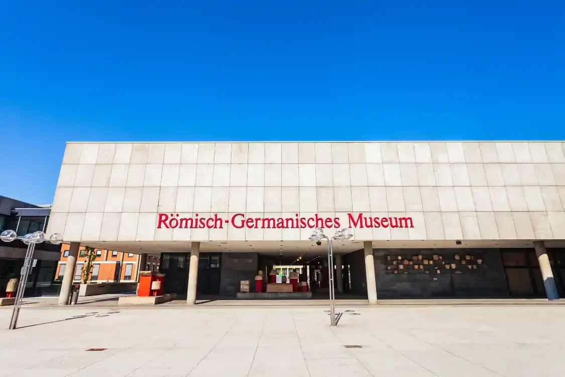 Hotels near Roman-Germanic Museum