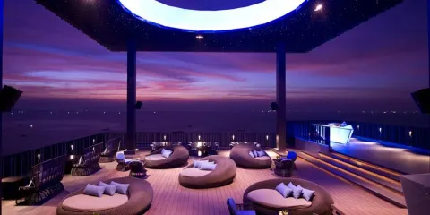 Horizon Rooftop Restaurant and Bar