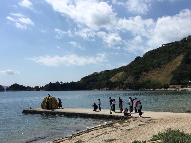 直島
